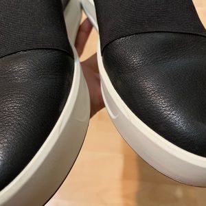 ecco soft 8 band low sneaker